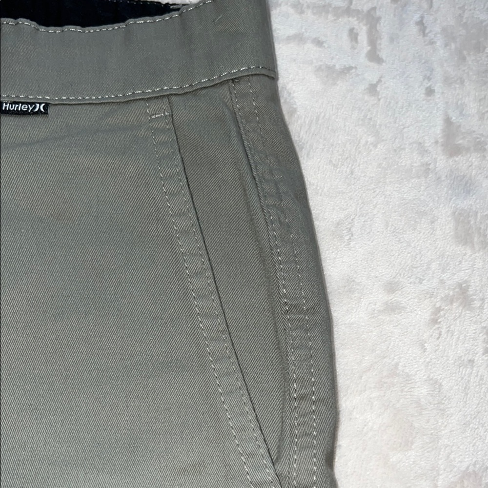 Hurley Men’s Sage  Green Cotton Blend Flat Front Shorts Casual Cut SZ 32 - Picture 5 of 10